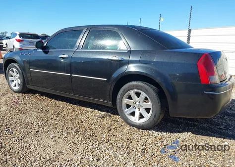 2007 Chrysler 300 Touring z USA, uszkodzony, nr VIN 2C3KA53G47H891979